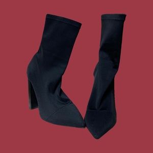 Tony Bianco Diddy Boot Black size 7